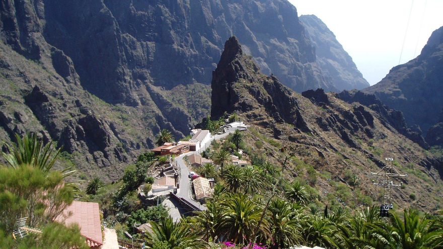 Masca. El pequeño pueblo se aferra a la montaña.