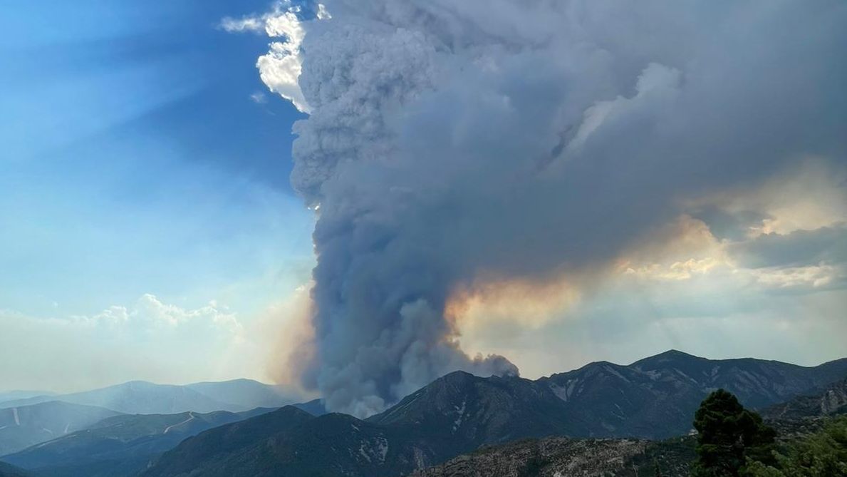 Un rayo originó el incendio de Las Hurdes.