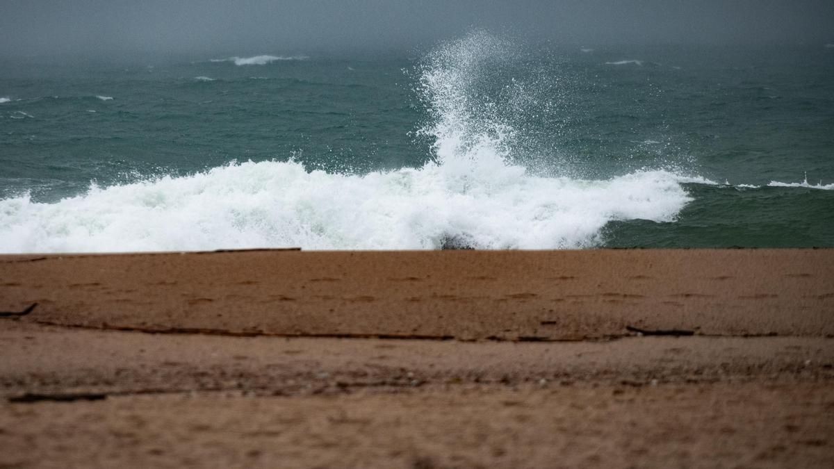 Un desaparecido en el mar en Barcelona durante el temporal