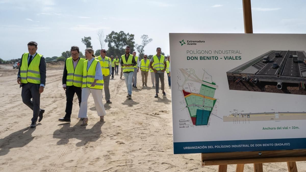 Guardiola anuncia 33 millones de euros para crear cinco polígonos y tres parques empresariales en Extremadura