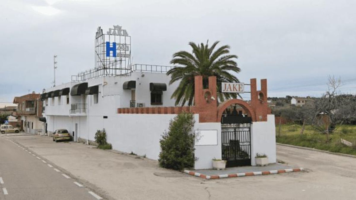 Anuncian la reapertura del polémico 'Hotel Jake' en Gamonal: "En el centro de Talavera no abriría nunca"