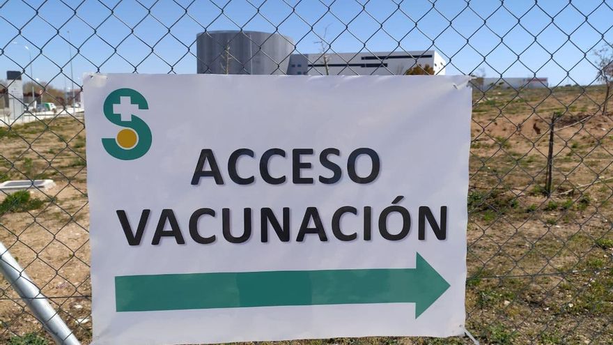 Policías, Protección Civil y bomberos retoman la vacunación de AstraZeneca: "Estamos desde que empezó esto y vamos a estar hasta que se termine"