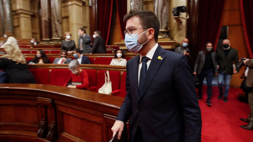 El Govern se querella contra Casado por sus bulos sobre la escuela catalana