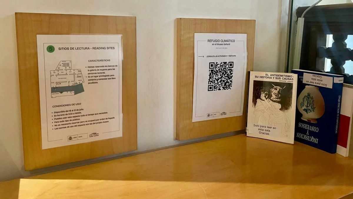 Zona de lectura del refugio climático del Museo Sefardí