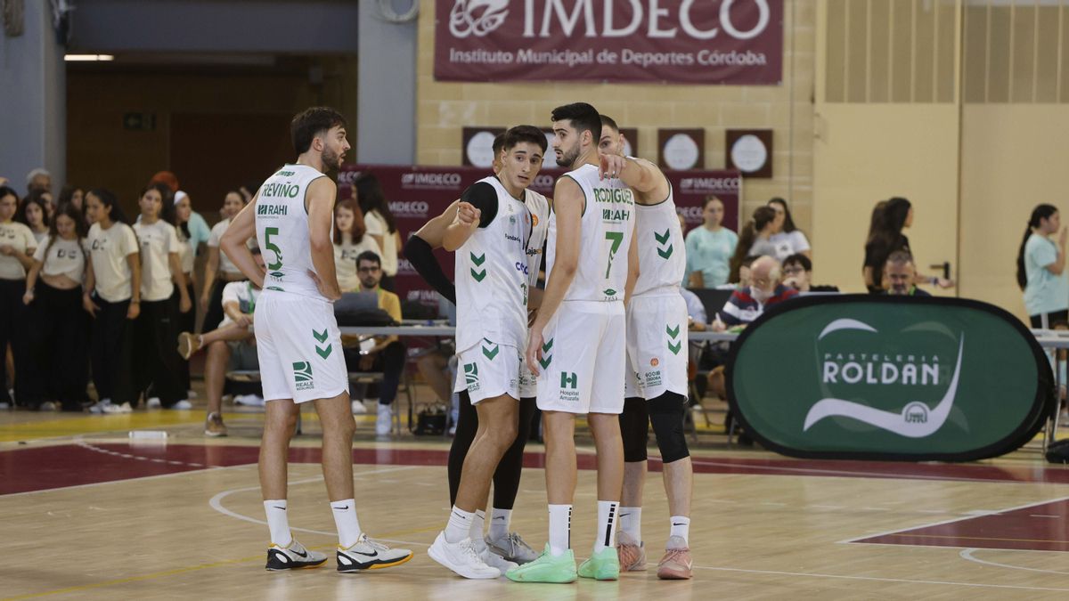 El estreno del Cajasol Coto Córdoba en Primera FEB, en imágenes