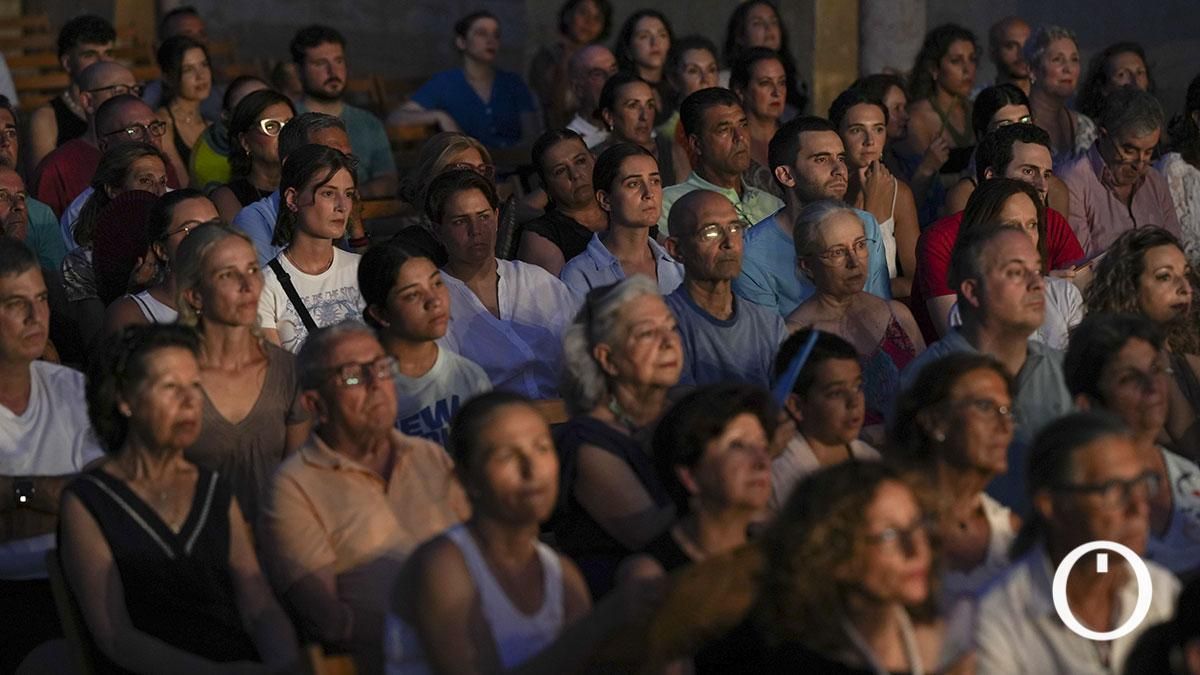 El concierto de la Orquesta Joven de Córdoba y Álvaro Toscano, en imágenes