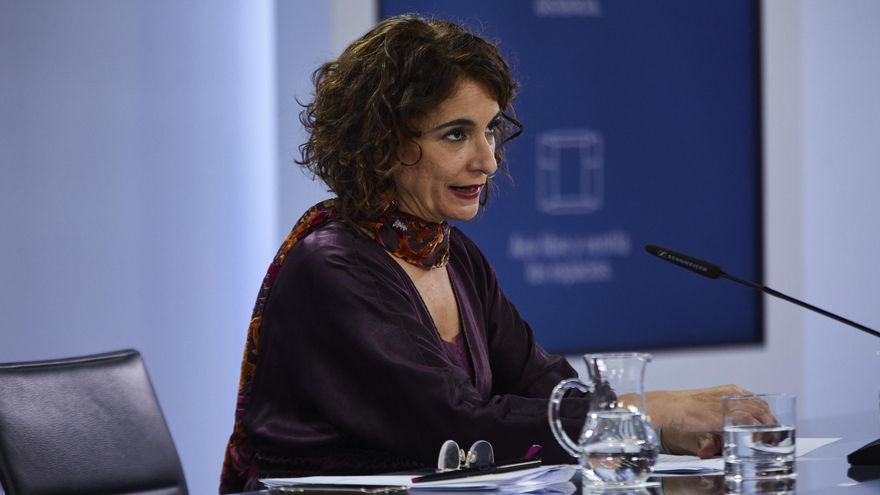 La ministra portavoz y de Hacienda, María Jesús Montero, comparece en rueda de prensa tras el Consejo de Ministros
