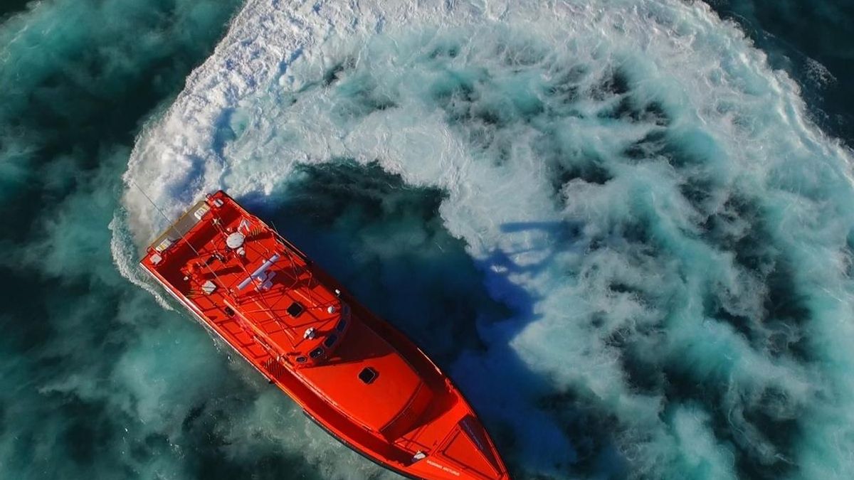 Rescatados 196 inmigrantes, entre ellos 18 mujeres, de ocho pateras en aguas del Estrecho