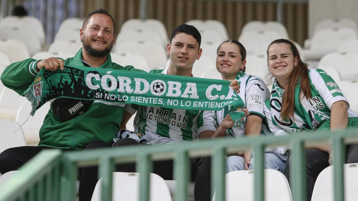 Grada Blanquiverde del Córdoba CF - Granada CF