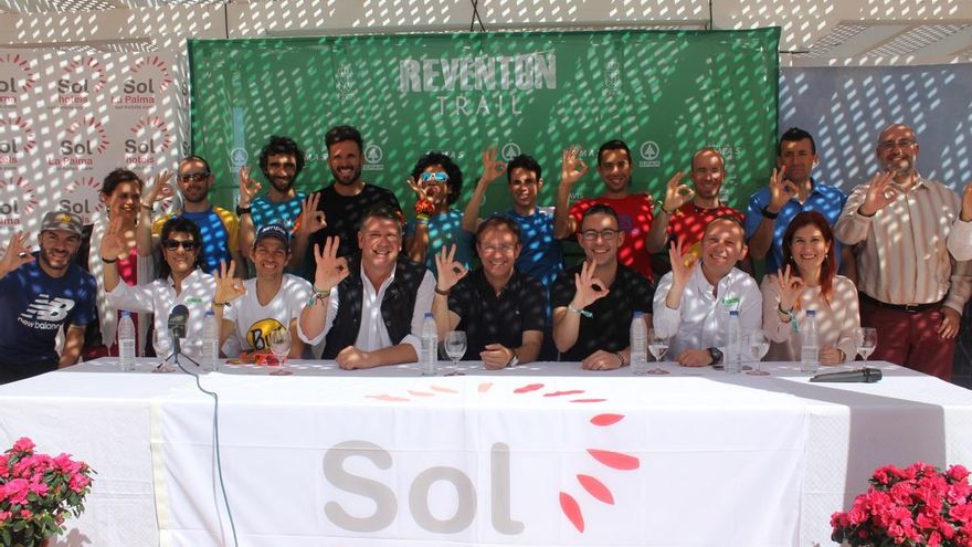 Presentación de la Reventón Trail este viernes en el Hotel Sol.