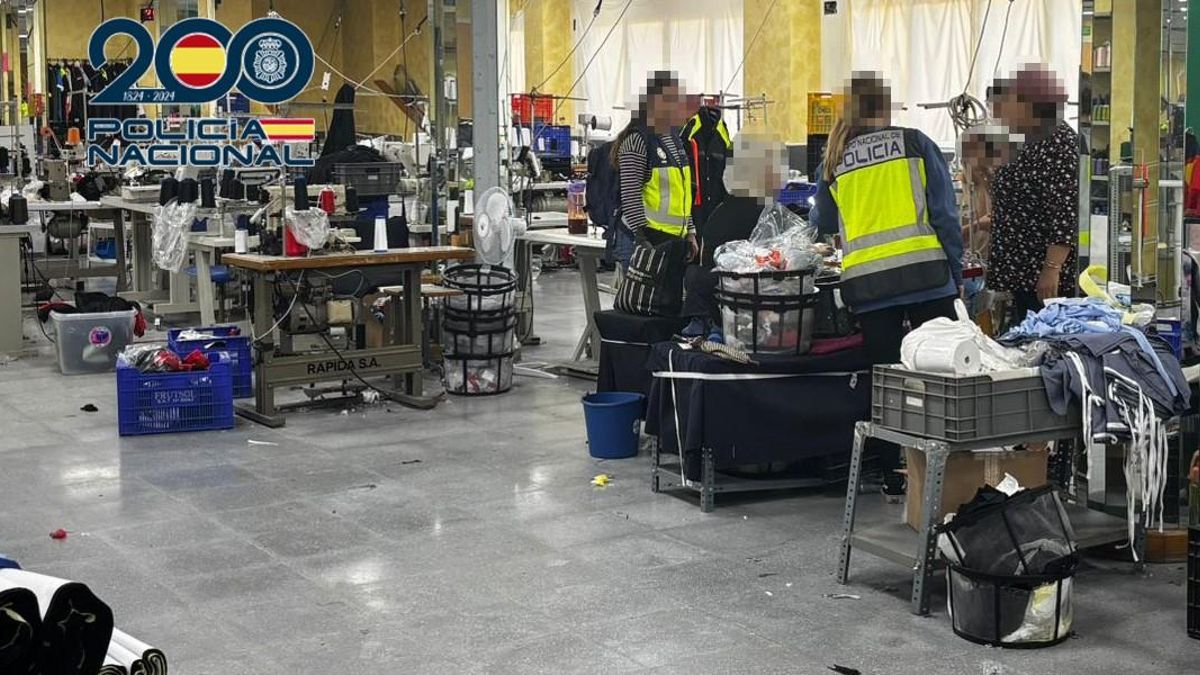 Desmantelado un taller textil ilegal en València: 24 inmigrantes en situación irregular trabajaban 60 horas semanales