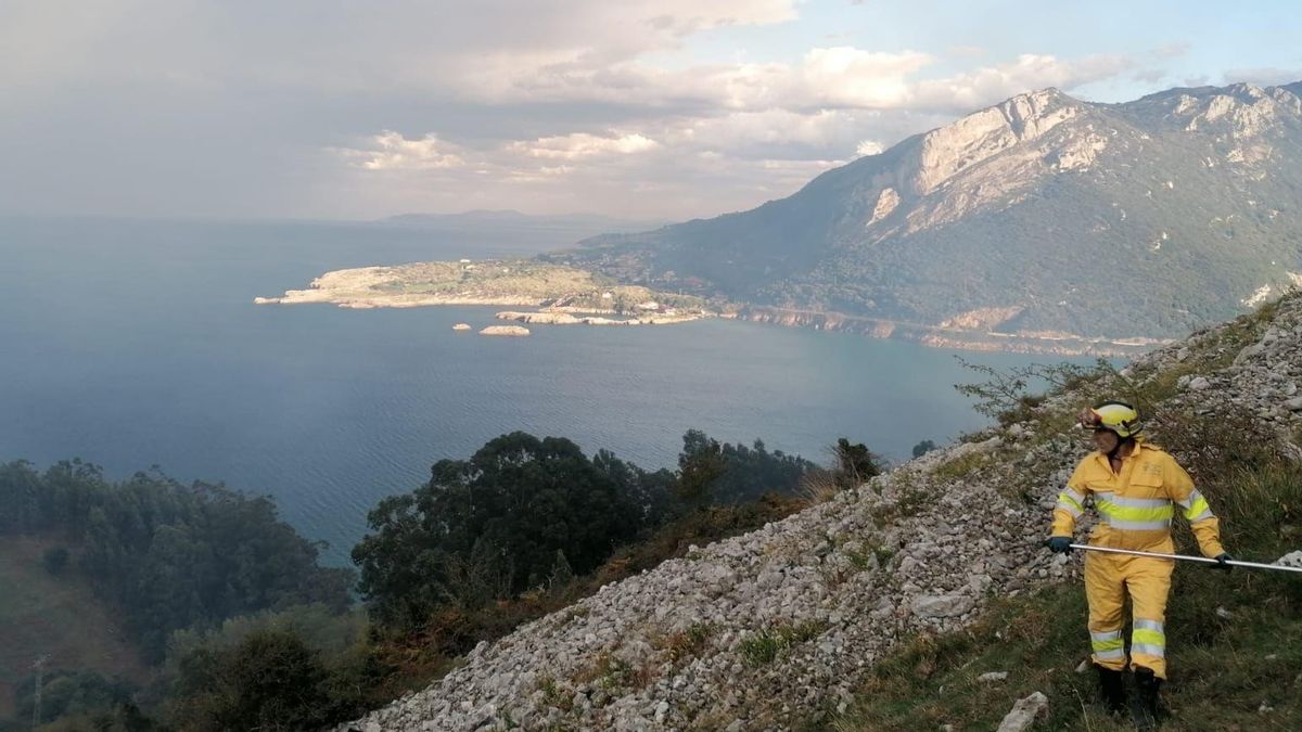 Incendio de Sonabia, en Castro Urdiales
