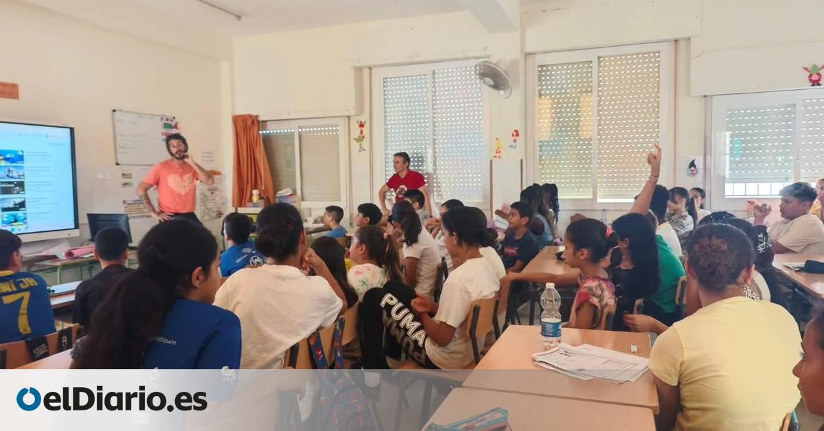 Vox y el PP acaban con más de una década de mediación intercultural en las aulas de Murcia: “Era una labor muy valiosa”