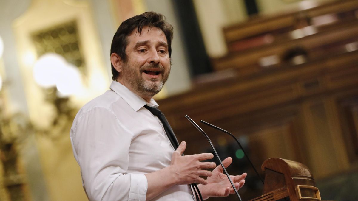 El diputado de Unidas Podemos Rafa Mayoral interviene en una sesión plenaria en el Congreso de los Diputados, en Madrid (España), a 21 de julio de 2020.