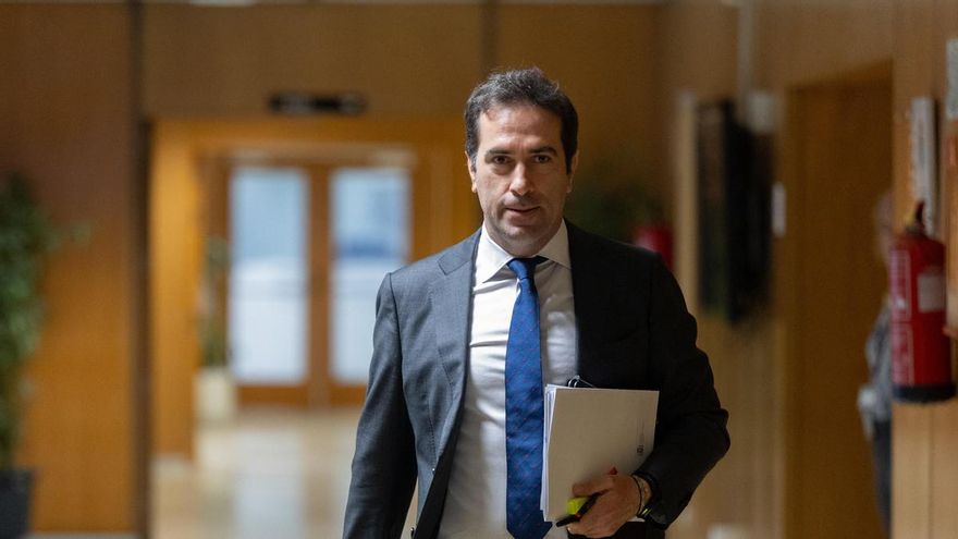 Archivo - El vicepresidente primero y ministro de Economía, Comercio y Empresa, Carlos Cuerpo.