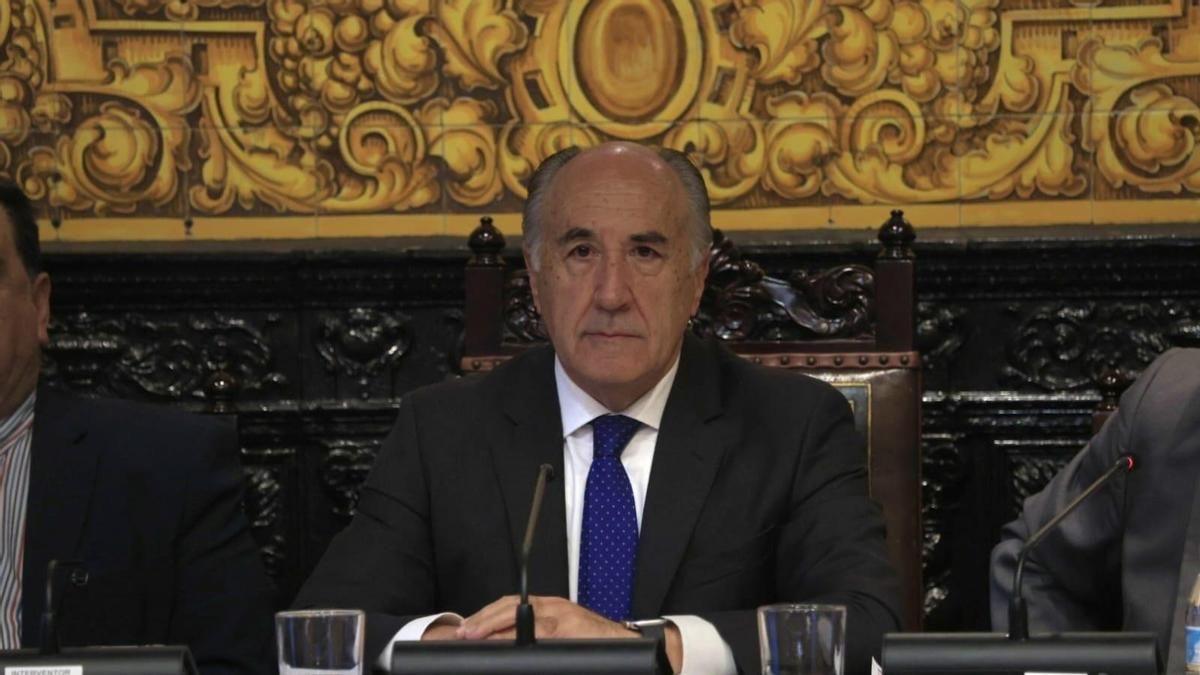 El PP se prepara para un gobierno en minoría en Algeciras tras la dimisión de Landaluce por las acusaciones de acoso sexual