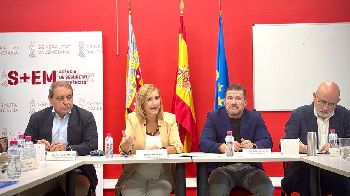 De izquierda a derecha, el exdirector general Alberto Martín Moratilla, la exconsellera Salomé Pradas, el exsecretario autonómico Emilio Argüeso y el funcionario Jorge Suárez, en una imagen de archivo.