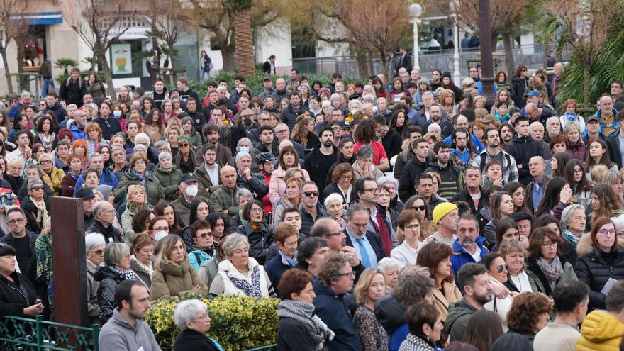 Imagen de la concentración de repulsa por el asesinato de un joven en San Sebastián.