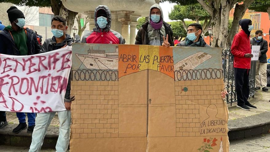 Marcha por los derechos de las personas migrantes en Tenerife. (Natalia G. Vargas)