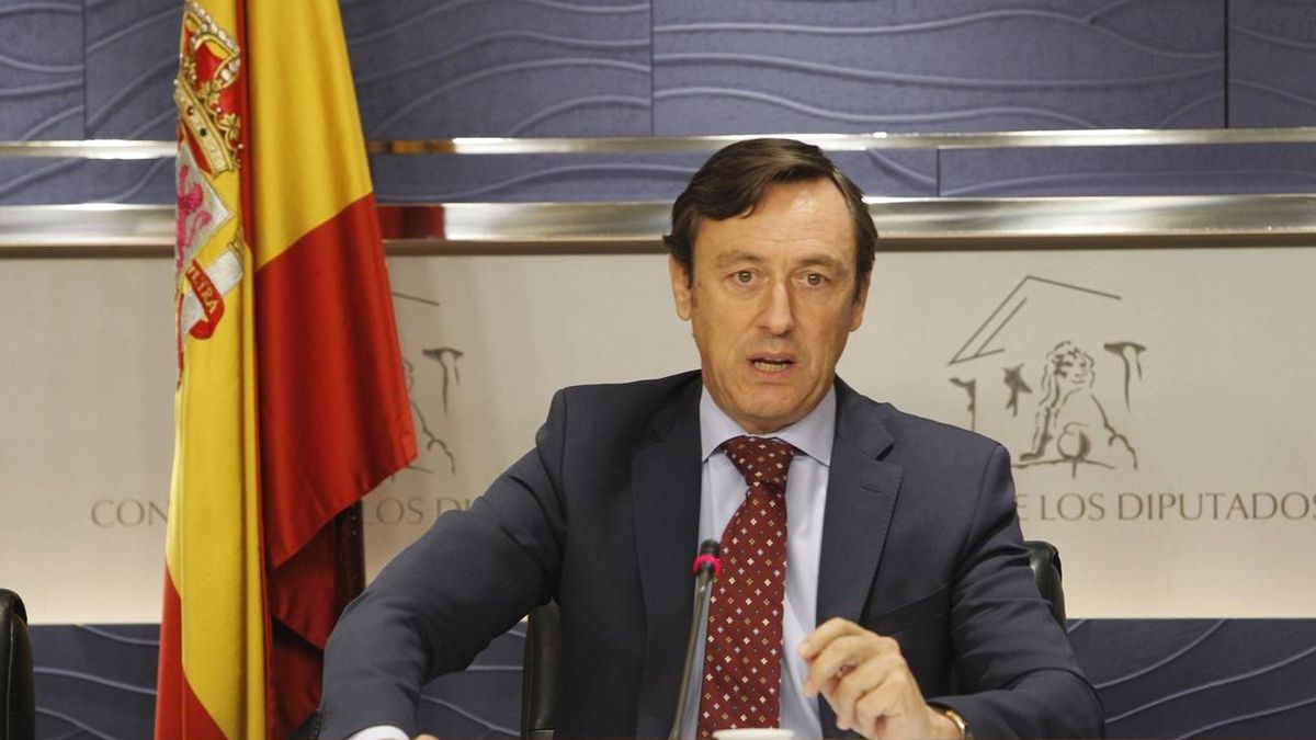 Hernando (PP) se declara "decepcionado" con Rato y se "avergüenza" de todos los políticos que hacen "las cosas mal"