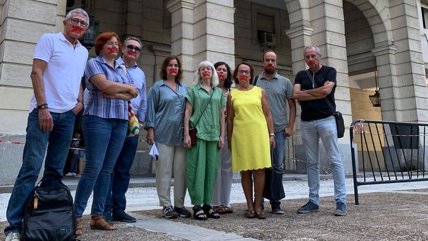 Protestas contra la pena de cárcel a una periodista: "La Justicia no es nadie para decir qué es relevante en una noticia"