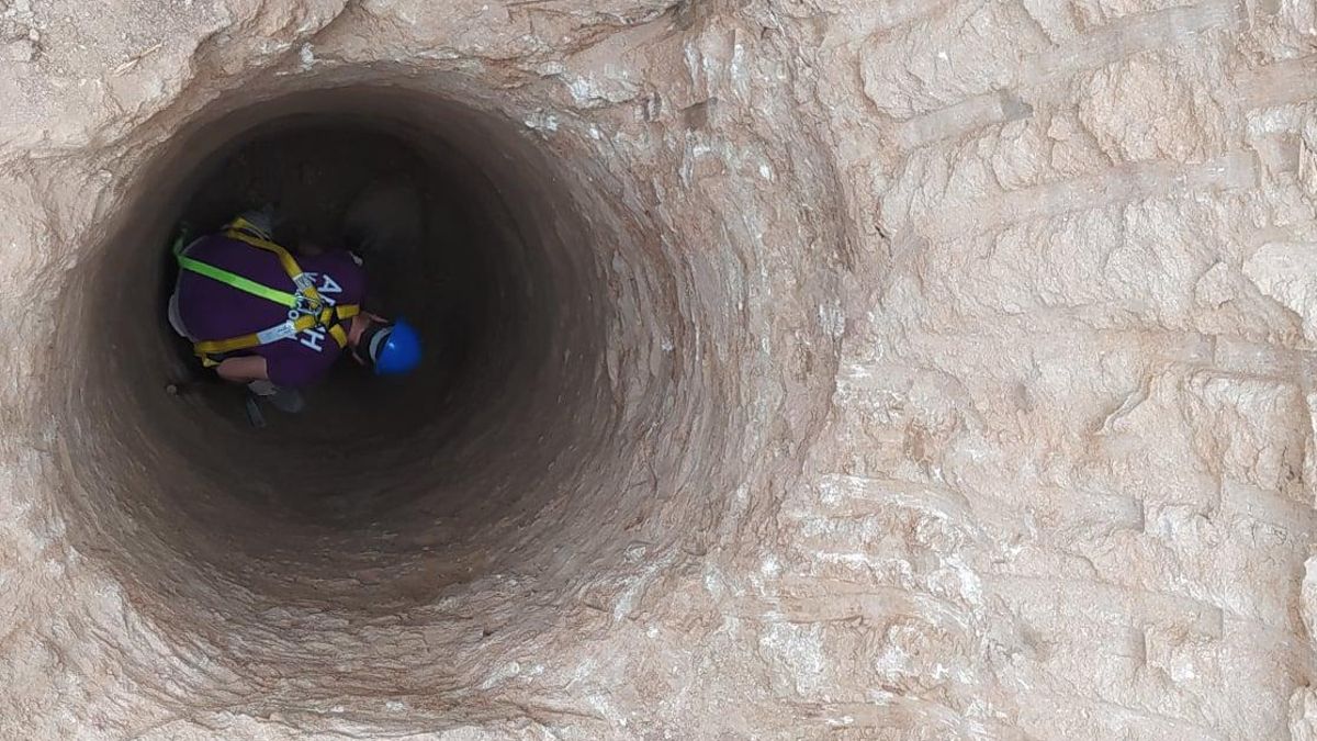 El pozo en el que se buscan los restos de los represaliados vallisoletanos. 