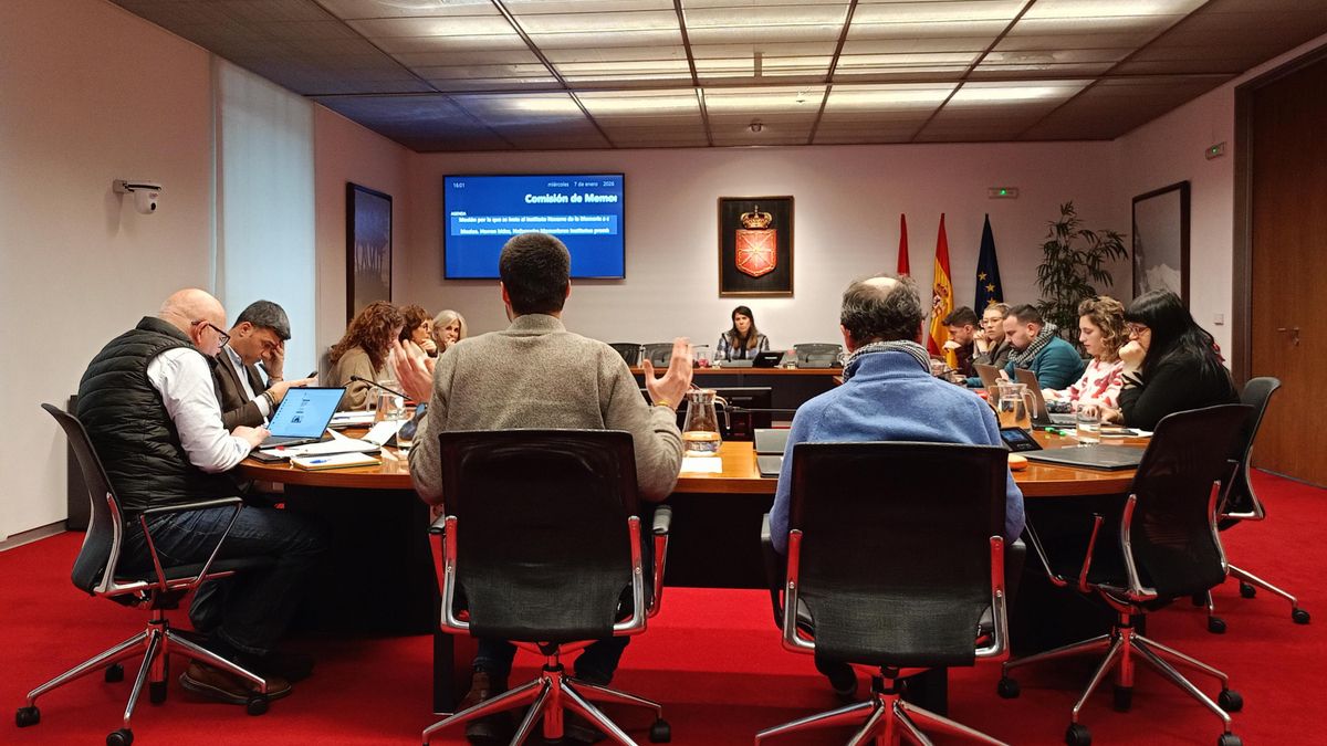 El Parlamento de Navarra pide señalizar el aeródromo de Ablitas como una obra realizada por esclavos del franquismo