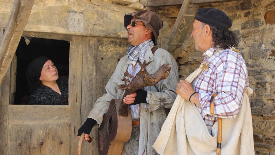 El ciego y el lazarillo pidiendo limosna en La Obisparra.