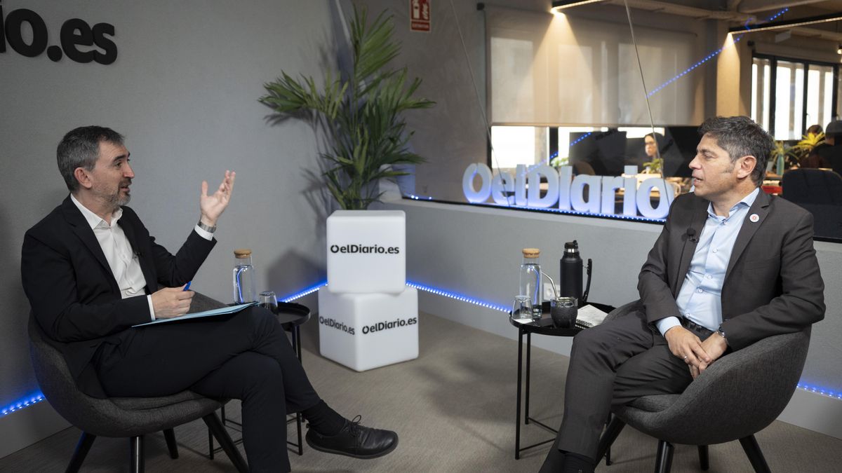 Axel Kicillof, gobernador de Buenos Aires, durante su entrevista con el director de elDiario.es, Ignacio Escolar