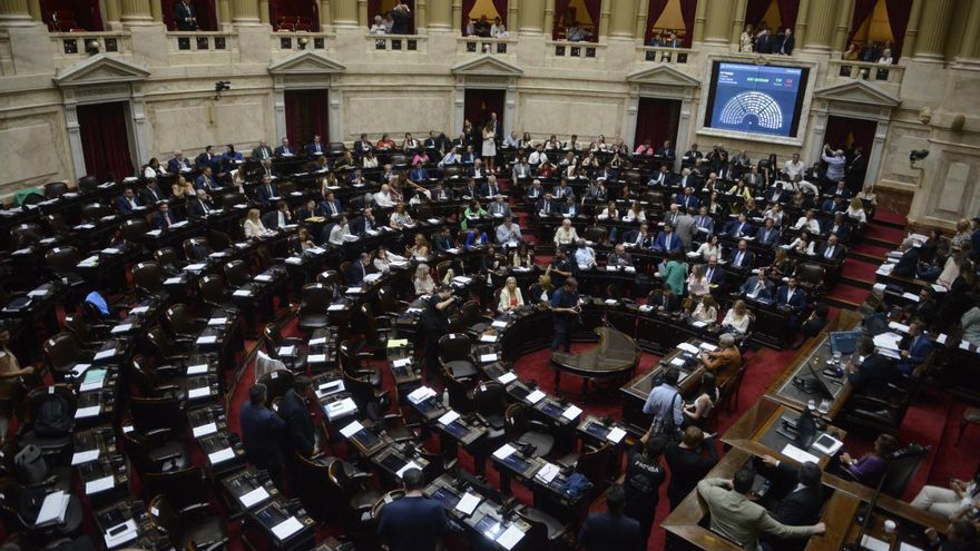 La ley ómnibus de Milei enfrenta su examen en Diputados, con un proyecto amputado y final incierto