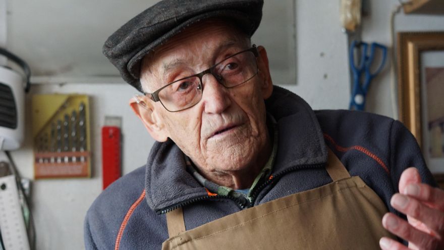 Fidel González, el rabelista de Proaño: "Los de antes sabían mucho aunque no supieran nada, pero no se les hace caso"