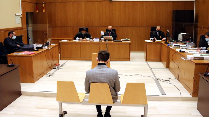 El Govern pide 4 años y nueve meses de cárcel a un independentista por agredir a un mosso en una protesta contra Jusapol