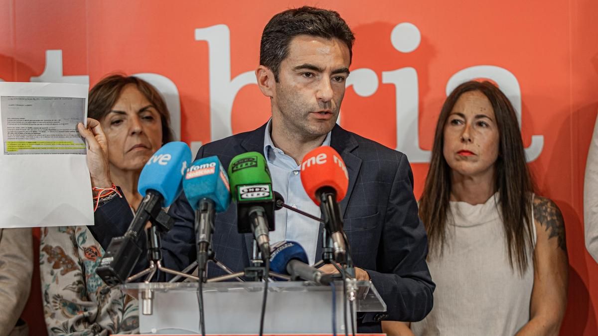 El PSOE denuncia que los directivos de Valdecilla recibieron el correo sobre derivaciones a la sanidad privada: "Lo sabían todos"