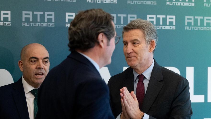 Feijóo comete el error de anunciar lo que hará en Moncloa con las bajas médicas