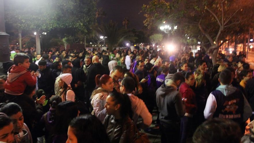 GALERÍA | Concentración contra la suspensión de los mogollones en Las Palmas de Gran Canaria