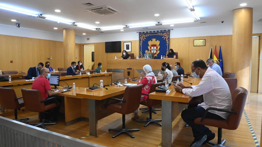 Pleno de la Asamblea de Ceuta en el que se ha aprobado el calendario para el nuevo curso.