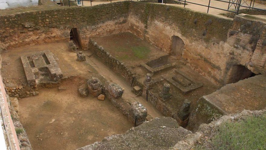 Ámbar del mar Báltico en el ajuar funerario de una tumba romana de Carmona