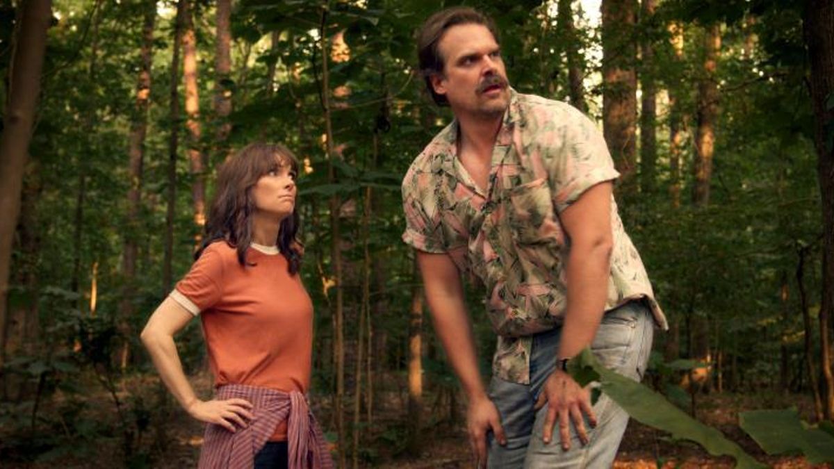 “No fue mi experiencia”: David Harbour, de ‘Stranger Things’, rompe su silencio sobre Lily Allen y el conflicto con Millie Bobby Brown