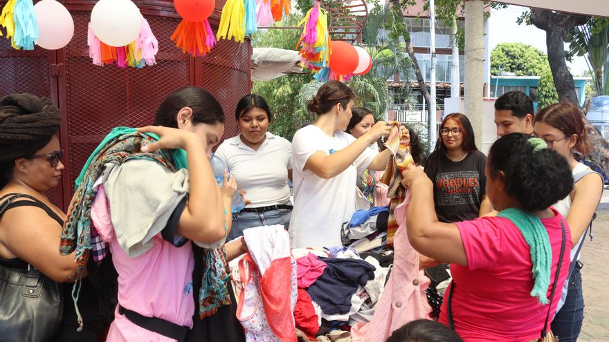 Migrantes se preparan en sur de México para salir en "viacrucis" a la capital