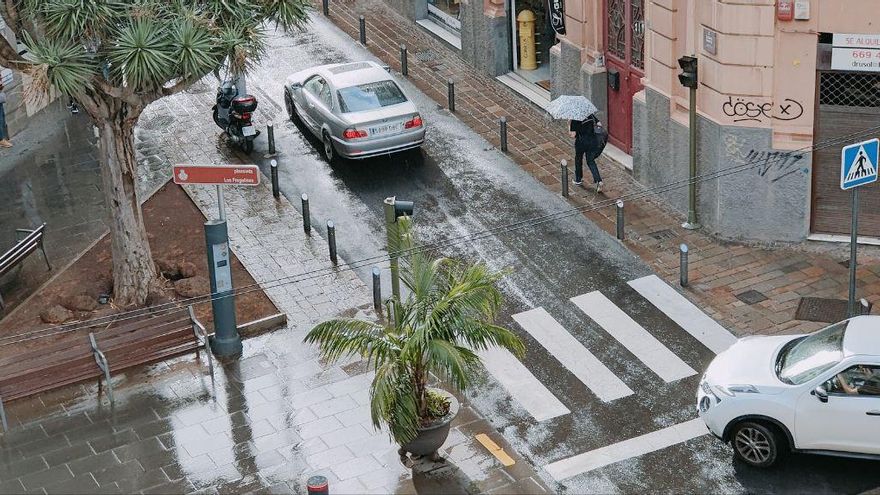 Este sábado, nubes, lluvias y posibles tormentas en Canarias