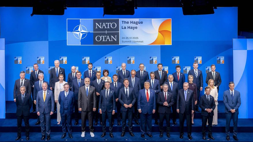 Foto de familia durante la segunda jornada de la Cumbre de la OTAN, a 25 de junio de 2025, en La Haya (Países Bajos), encuentro marcado por la negativa de España a subir el gasto en defensa al 5% del PIB.