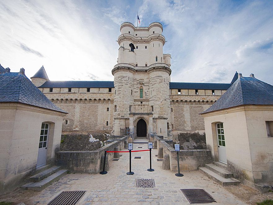 El Castillo de Vincennes sirvió como prisión de reos nobles hasta el estallido de la Revolución Francesa.