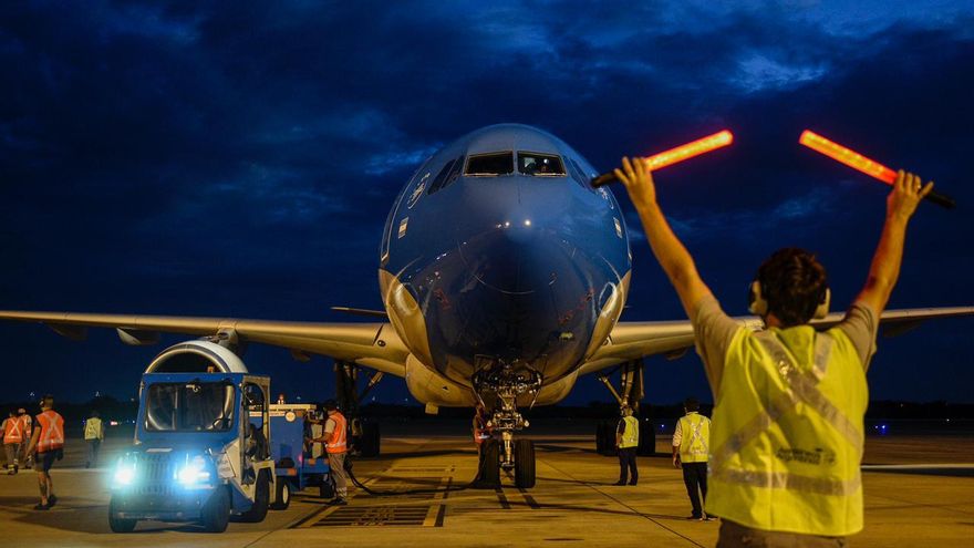 Nuevo vuelo de Aerolíneas a Moscú traerá más dosis de vacunas y Argentina suma ya más de 5 millones
