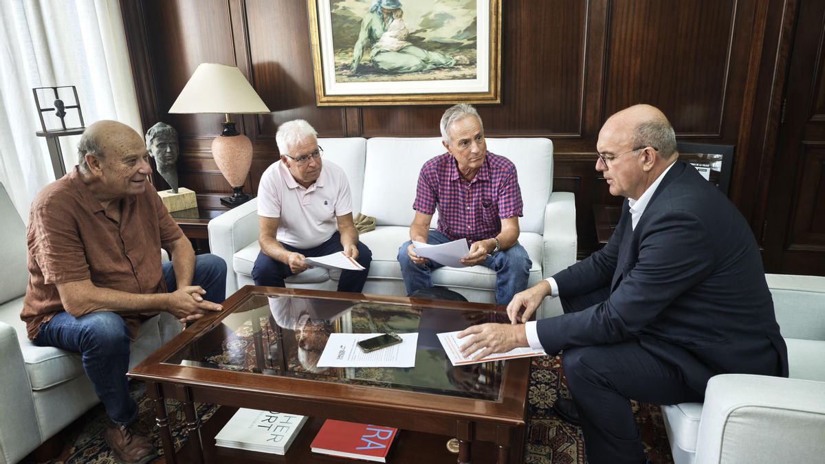 Organizaciones ecologistas y sociales piden al Gobierno que frene la instalación de nuevas centrales fósiles en Canarias