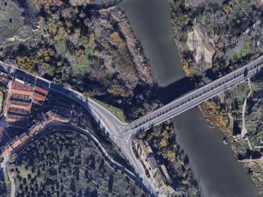 Imagen aérea del ámbito del PERIM mostrando las diversas franjas de vegetación desde el río Tajo