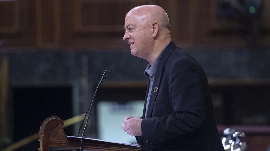 El diputado por Guipúzcoa del Grupo Parlamentario Socialista, Odón Elorza González, interviene en una sesión plenaria en el Congreso de los Diputados, a 20 de mayo de 2021, en Madrid, (España)