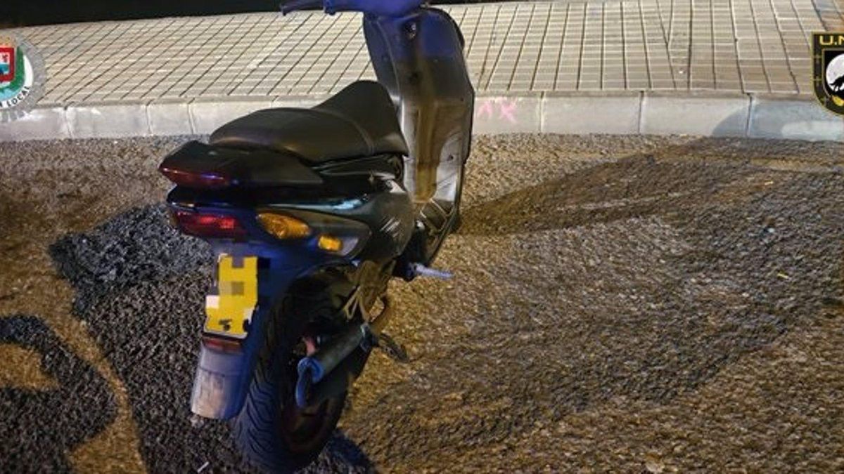 Moto con la matricula falsificada. (POLICÍA LOCAL DE LAS PALMAS DE GRAN CANARIA)