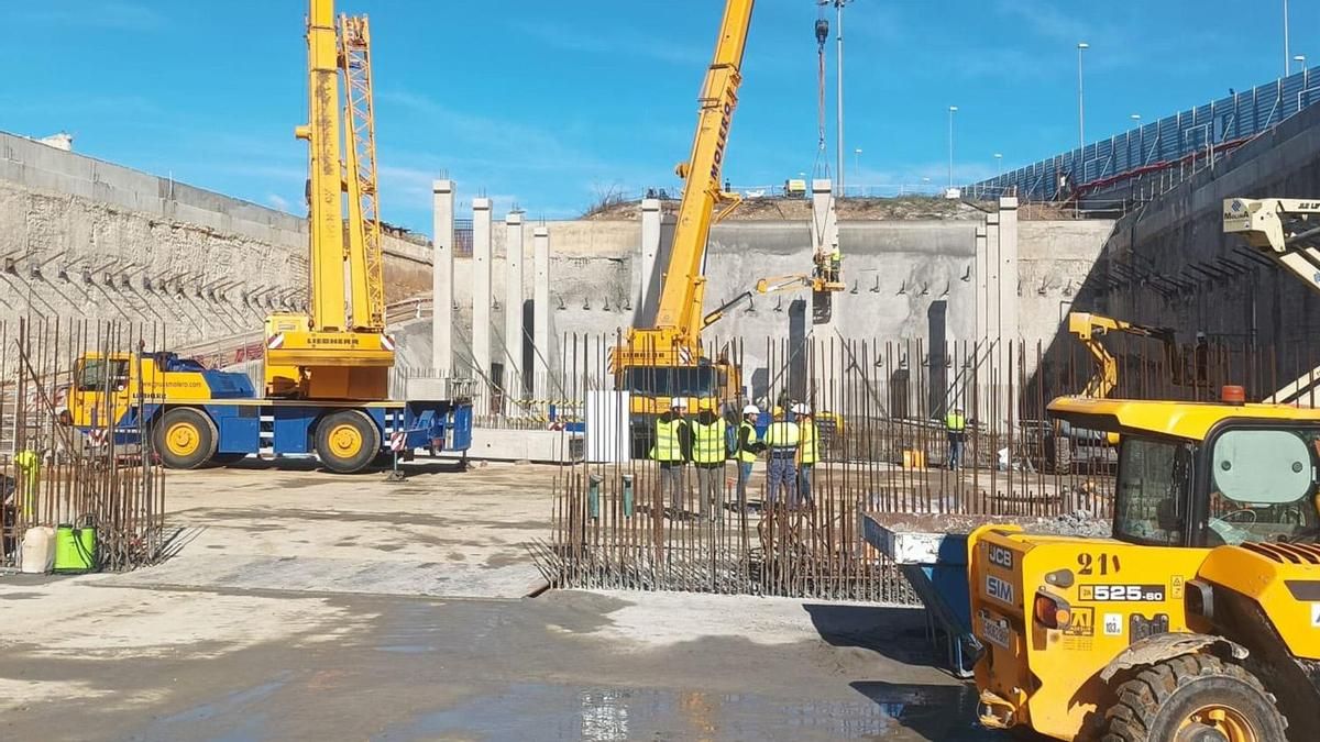 Obras en el tanque de tormentas.