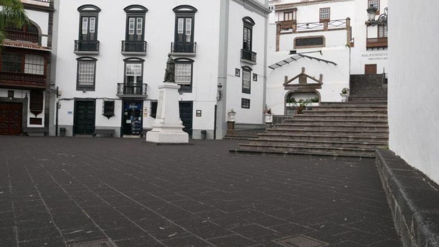 La suspensión de las clases se extiende este lunes a Santa Cruz de La Palma y Breña Alta por las cenizas