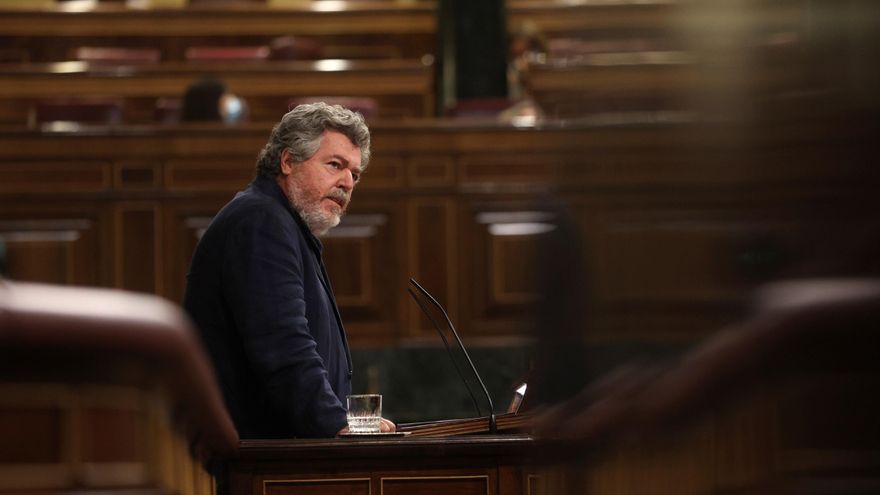El diputado de Unidas Podemos Juan Antonio López de Uralde esta semana en el Congreso de los Diputados. EFE/Rodrígo Jiménez
